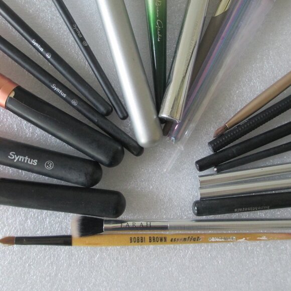 BIG BUNDLE OF 20 MAKE-UP BRUSHES - Picture 12 of 13